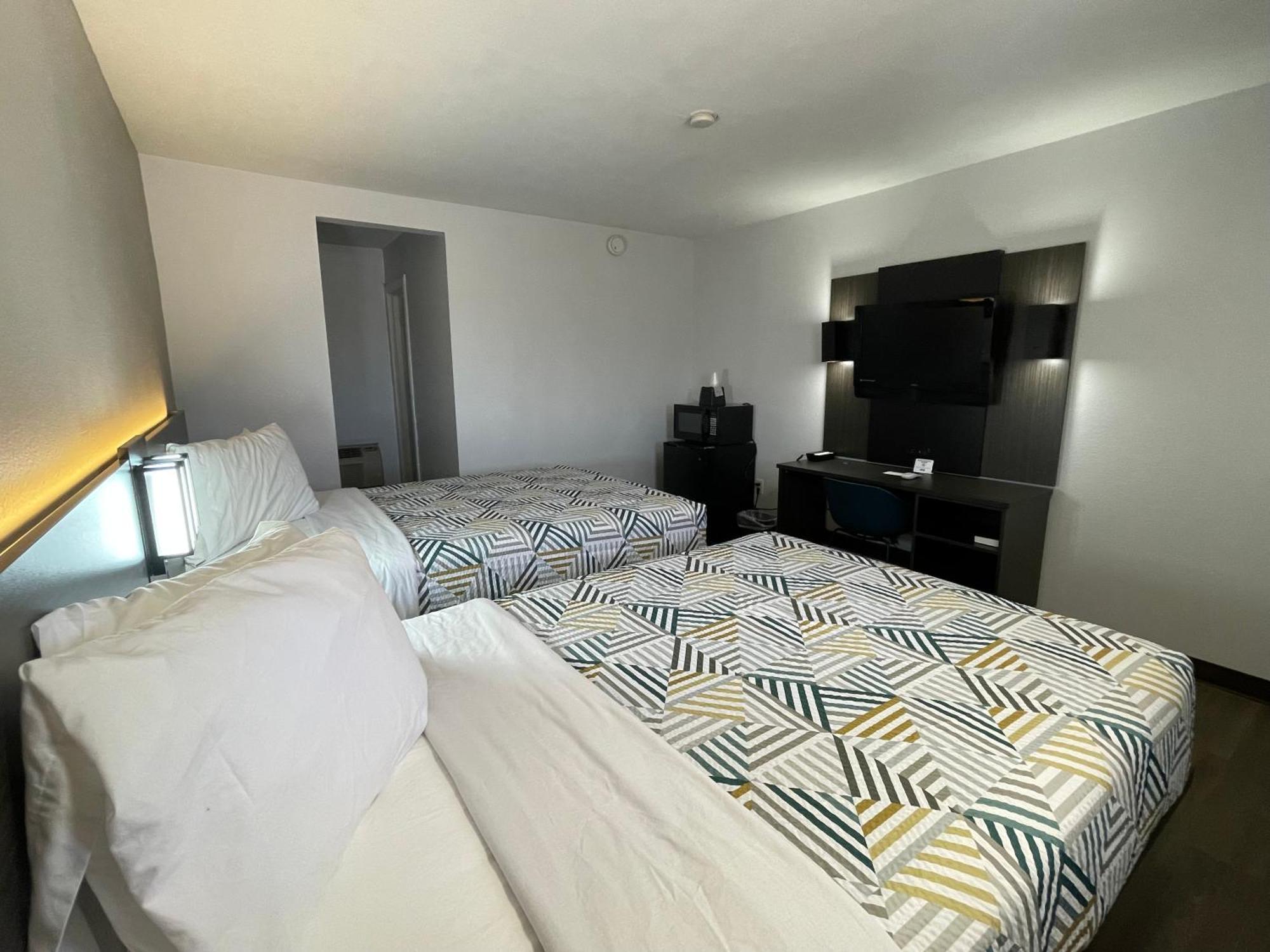 Motel 6 Artesia, Nm Εξωτερικό φωτογραφία