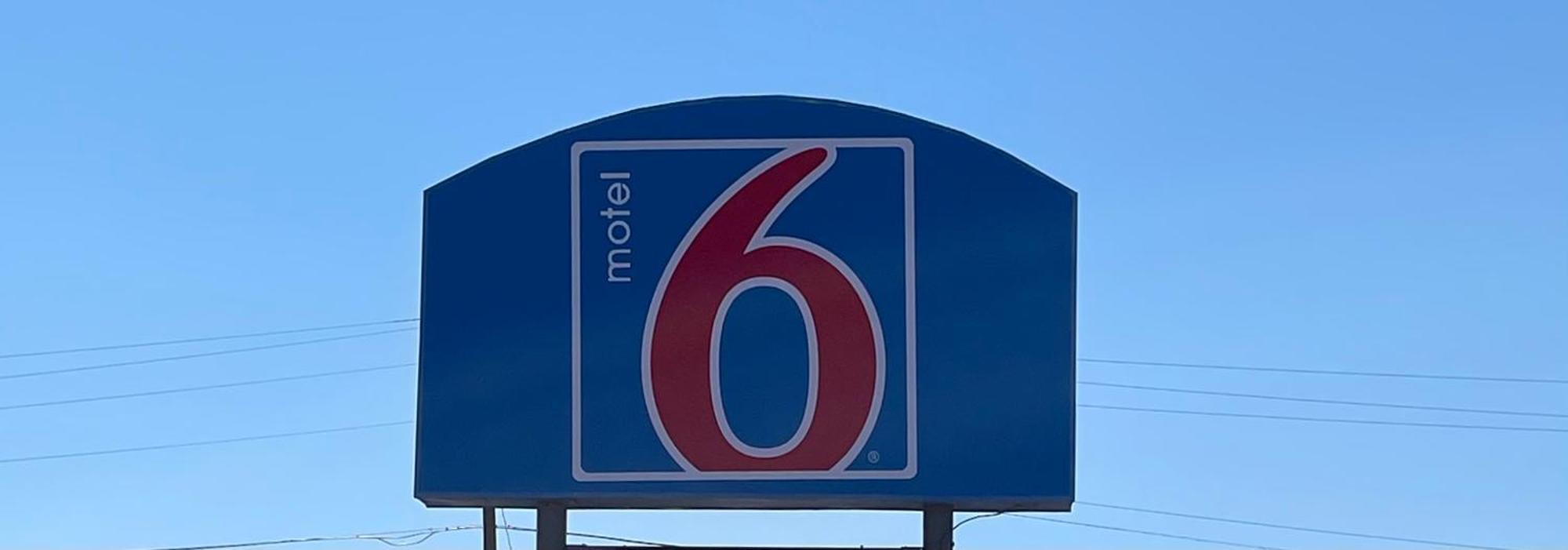 Motel 6 Artesia, Nm Εξωτερικό φωτογραφία